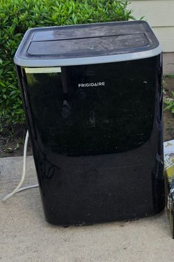 FRIGIDAIRE AC UNIT