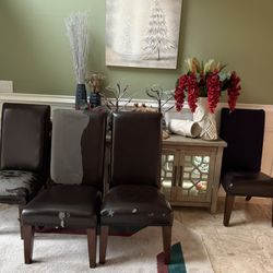 8 Haverty Dining Chairs 