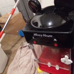 Mickey Mouse Popcorn Maker