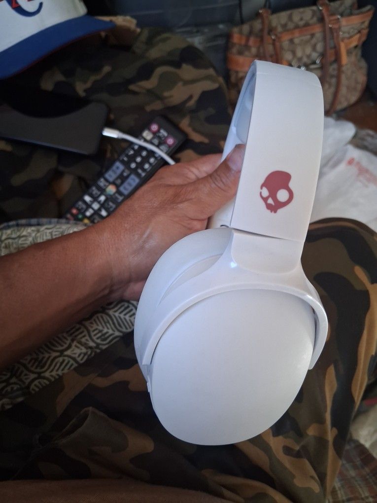 Skullcandy Hesh 3 Bluetooth Headphones