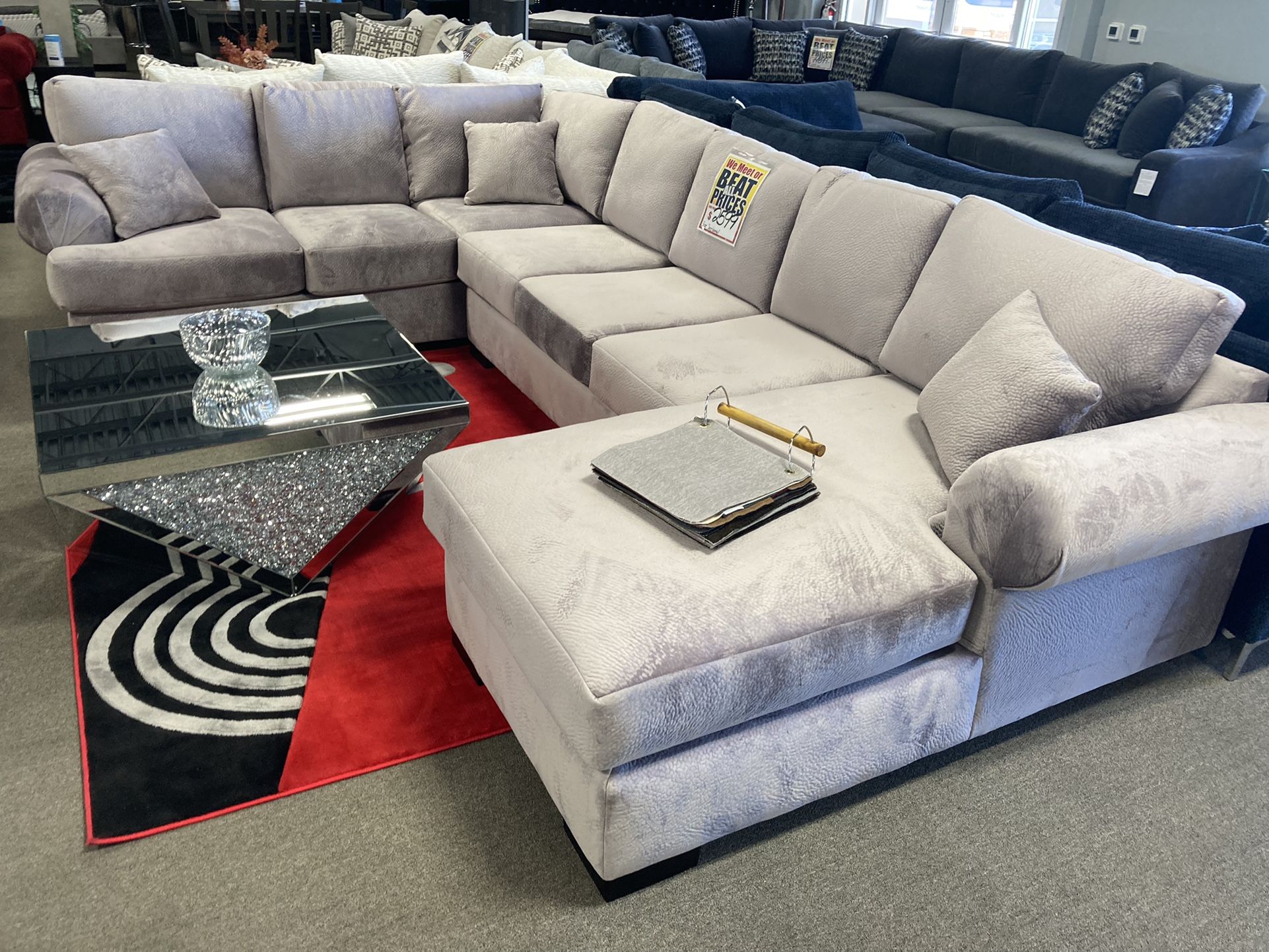 Stunning Sectional 😍♥️ Easy Financing $2599
