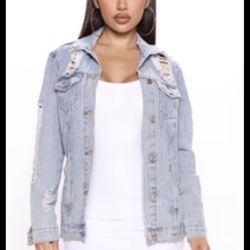 Fashion Nova Oversized Distressed Denim Jacket Size L - Excellent Preloved Condition 