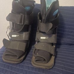Walking Boot, Fracture Boot for Foot and Ankle Size M