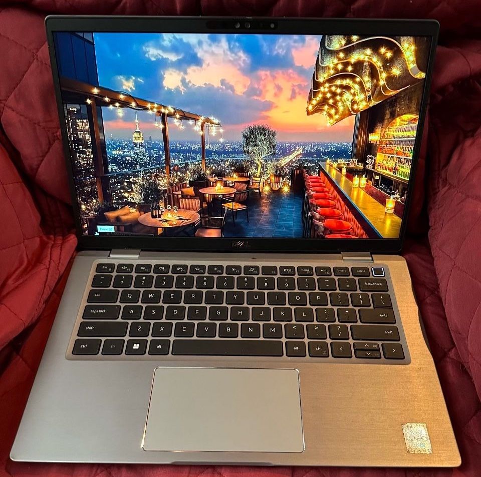 Dell Latitude 7430 laptop touchscreen acer surface macbook xps asus hp lenovo