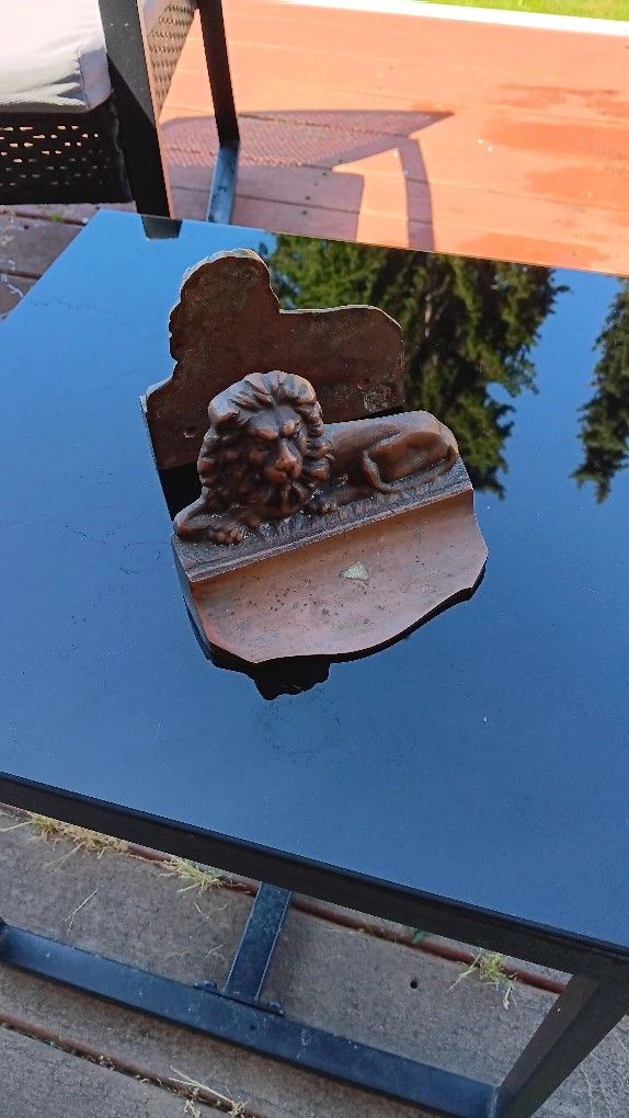 Vintage book ends. I believe they are bronze. $60.
