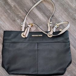 Local  Pickup  Michael Kors Bedford Medium Pebbled Leather Tote