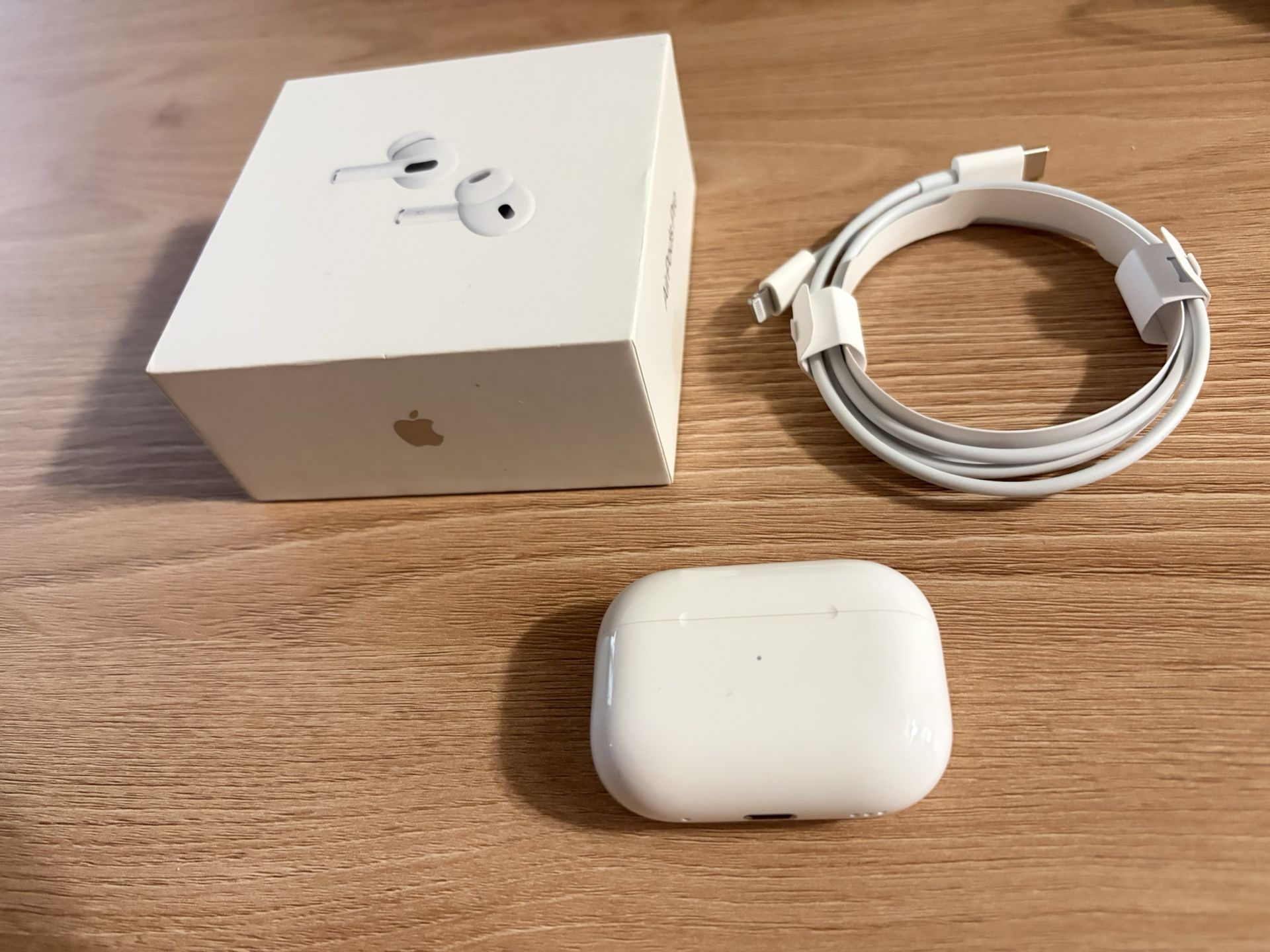 Apple Airpods Pro 2  Lightning Cable 2nd Gen.