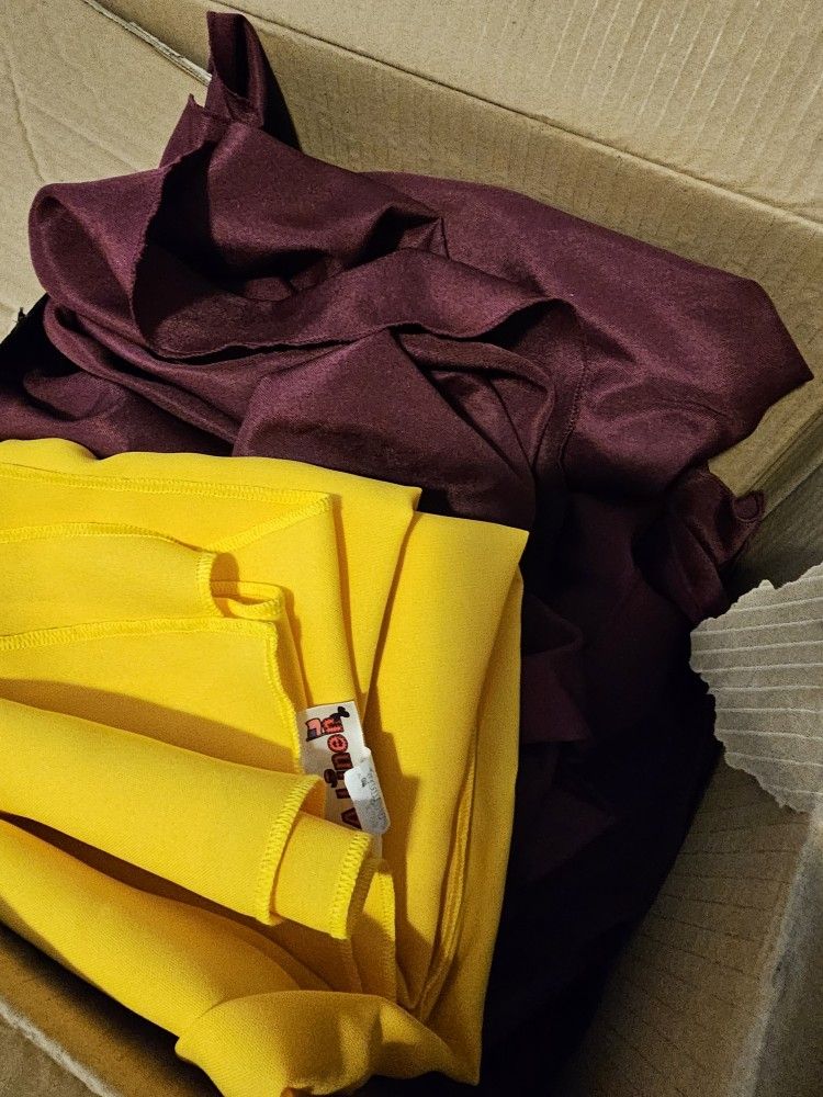 ASU Marron and Gold Tablecloths Round