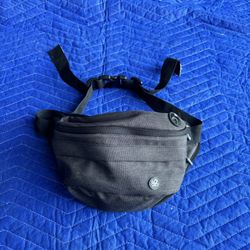 WATERFLY Fanny Pack for Men Women Water Resistant 