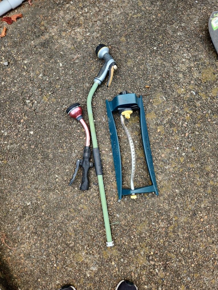 Watering Tools & Sprinkler Attachments