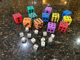 Assorted Foam and Plastic Dice Seta