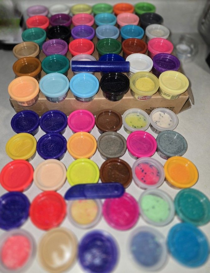 Brand New! Play-Doh 65-count 1oz Multi-colored (UNOPENED)