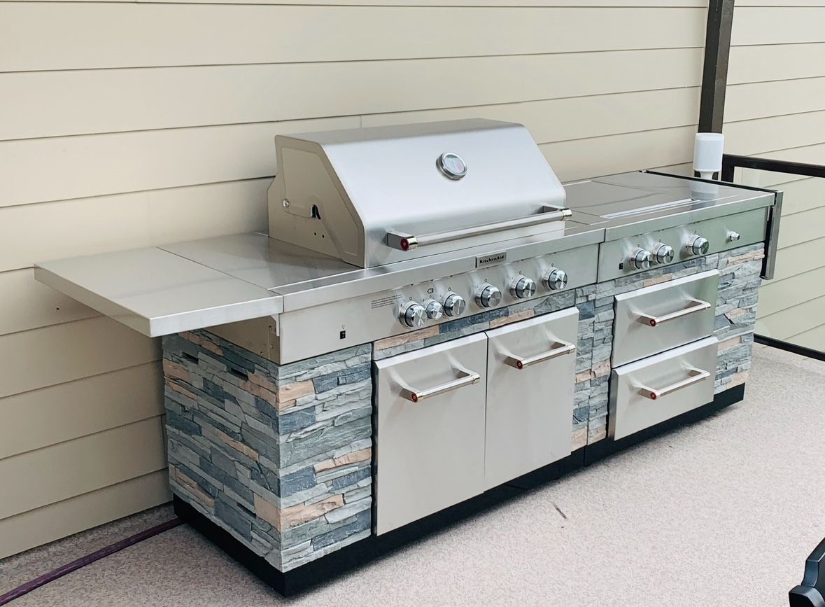 KitchenAid Stone Island 9-Burner Grill