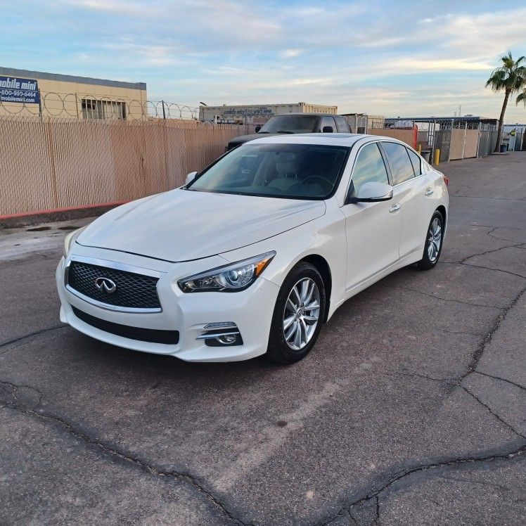 2016 Infiniti Q50