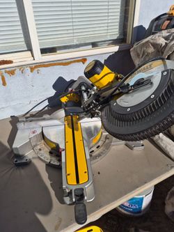 Dewalt miter saw