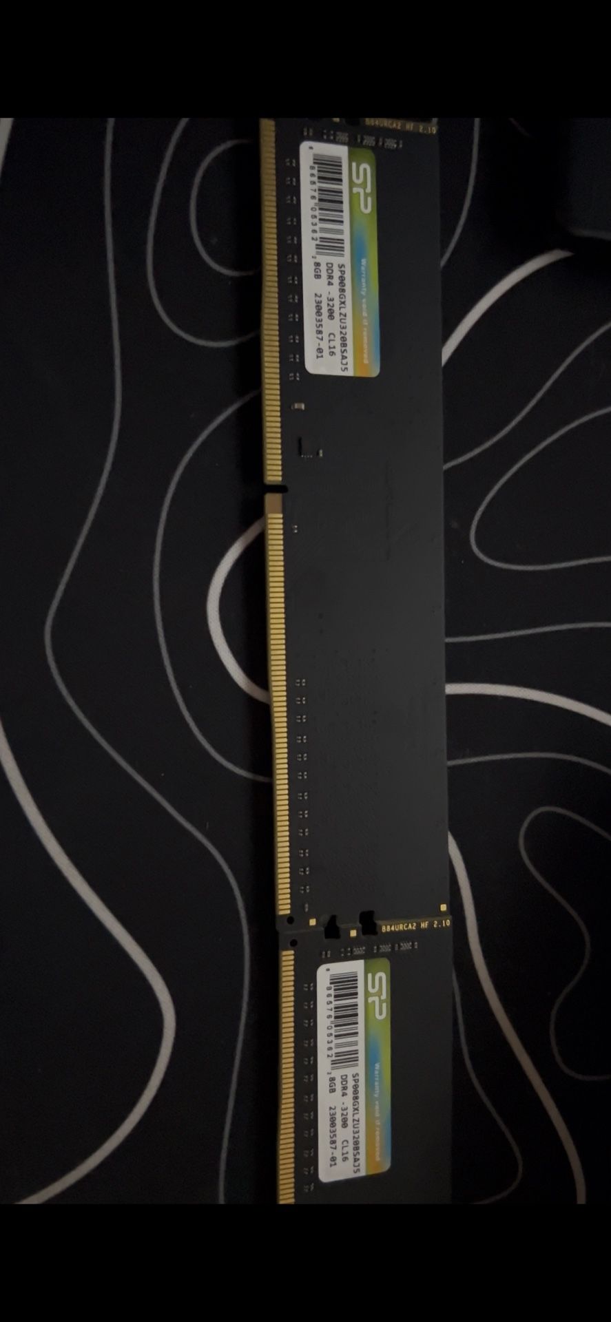 Rx 580 8gb (1 fan missing)+ SP DDR4 3200Mhz RAM- untested as is