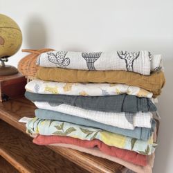 BABY Muslin Swaddle Blankets