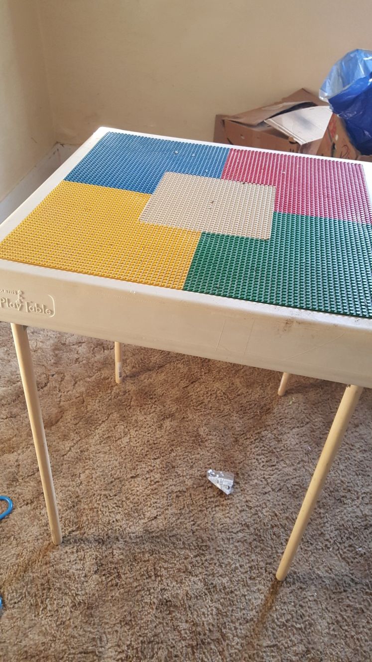 Tall Play Table for Legos Duplo Blocks