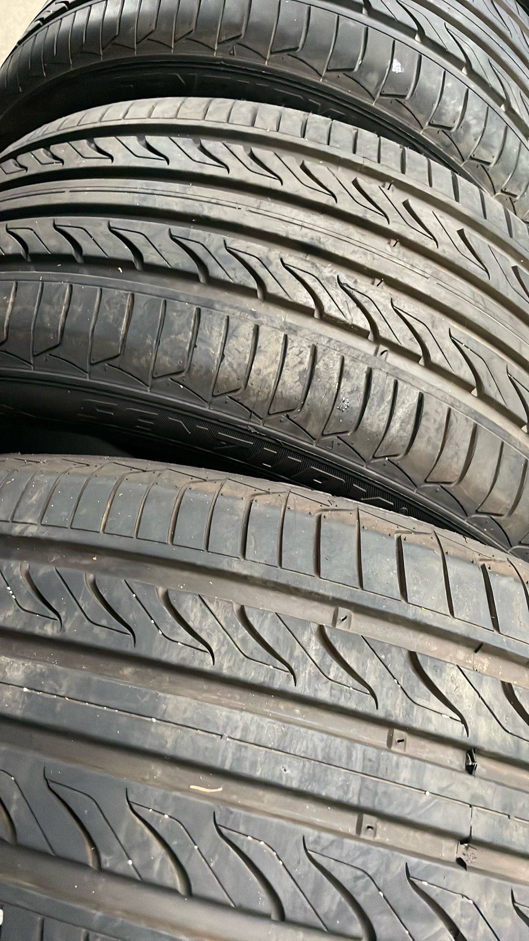 Full Set 235/45/17