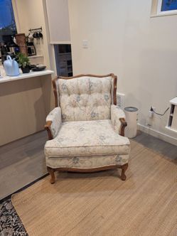 French Provisional Living Room Chair - Great Condition !