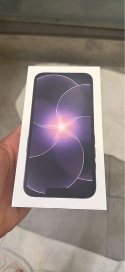 Brand New iPhone 17e – 256GB – Black – Factory Unlocked