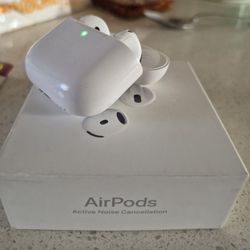 Apple AirPods 4 ANC