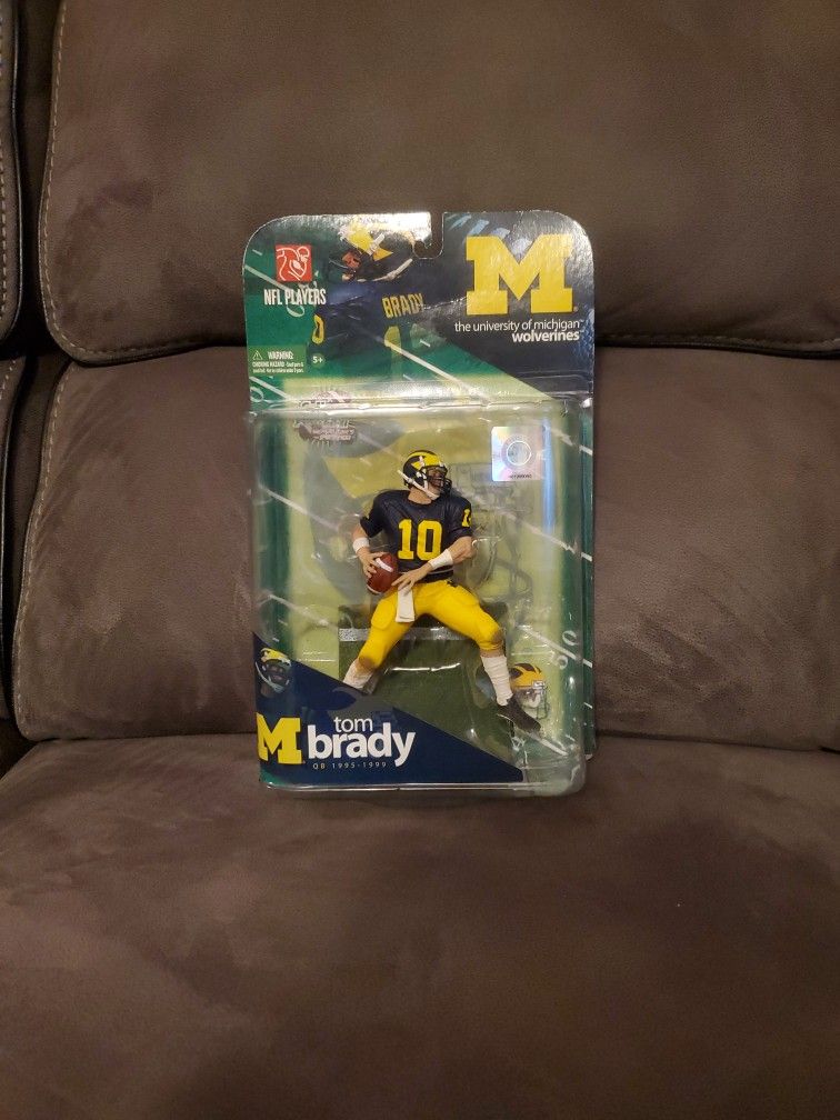 Tom Brady 2009 Michigan NCAA Collectible Figurine 