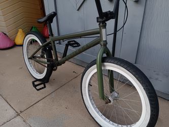 BMX. ELITE. 20"tires