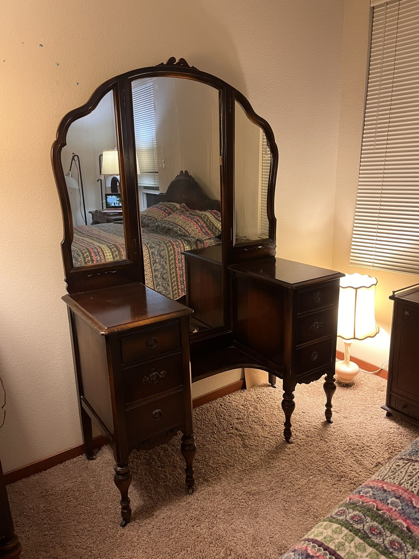 Antique Bedroom Set