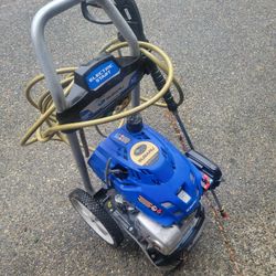 Very Clean Subaru 3100 Psi Pressure Washer 