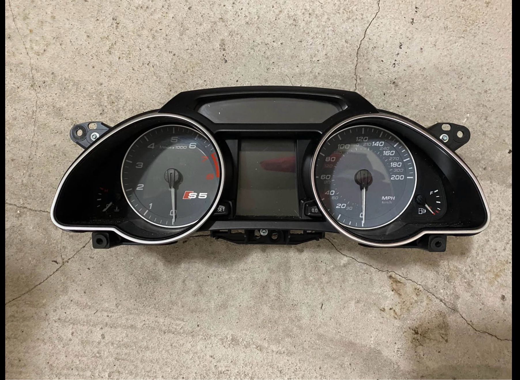 2008-2012 Audi s5 cluster