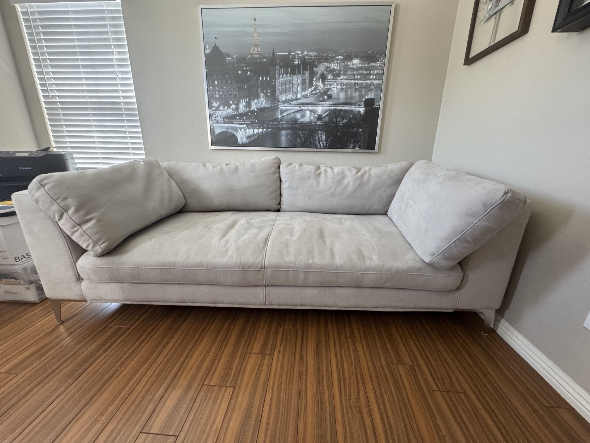 Used Couch In Like New Condition