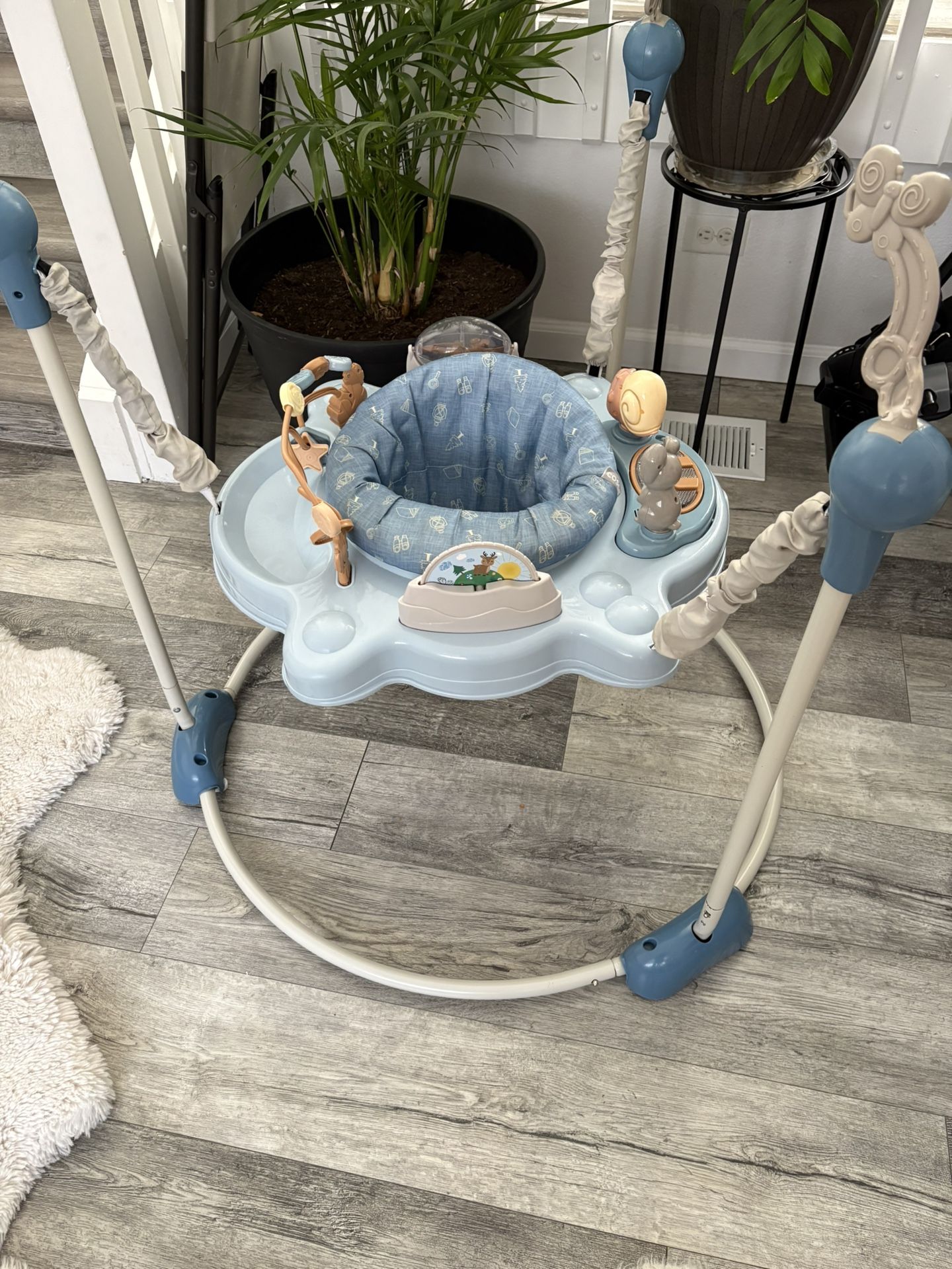 Cosco Kids Twirl-and-Bounce Activity Center, Forest Friends