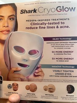 Shark CryoGlow LED Anti-Aging Skin Mask