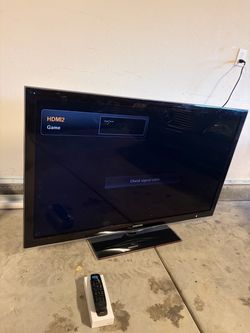 Samsung 55inch tv with remote stand 120 cash