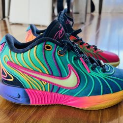 Amazing Kids Sneakers Nike Lebron Rare