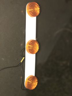 Trailer Lights 3 Row With Mounting Bracket Amber Color