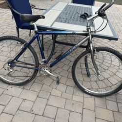 Trek 6500 Aluminum Mountain Bike 