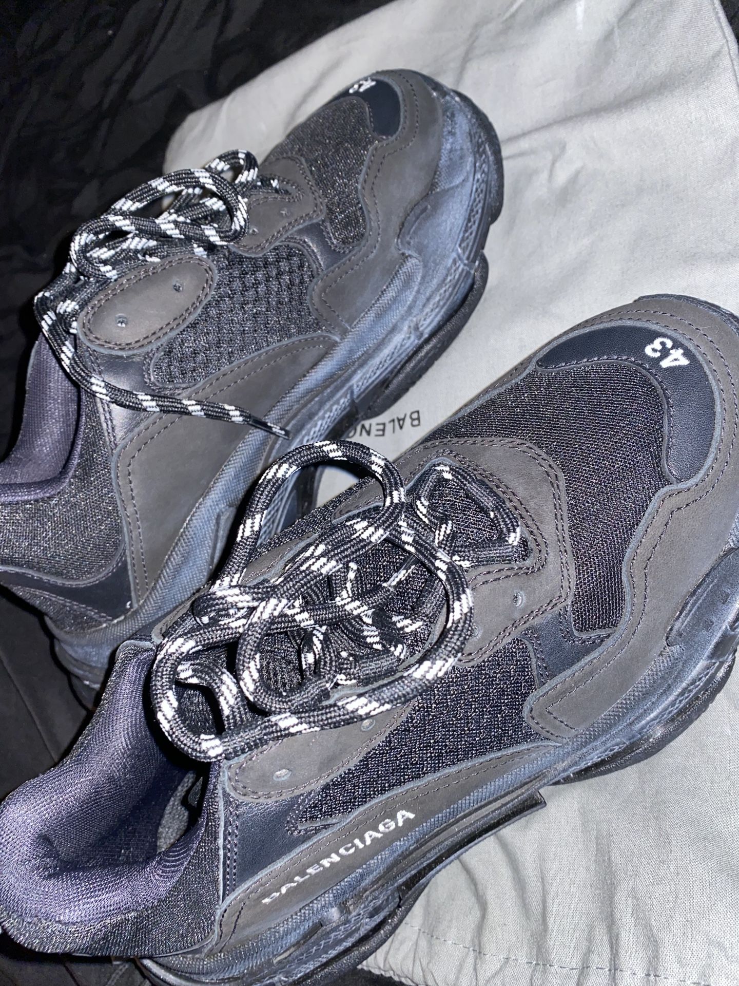 Balenciaga triple s black size 10 US
