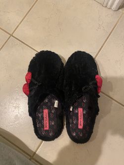 BLACK WOMEN HOUSE SLIPPER