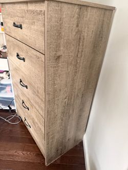 5 Drawer dresser