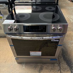 New! Frigidaire Gallery 30” Electric Stove