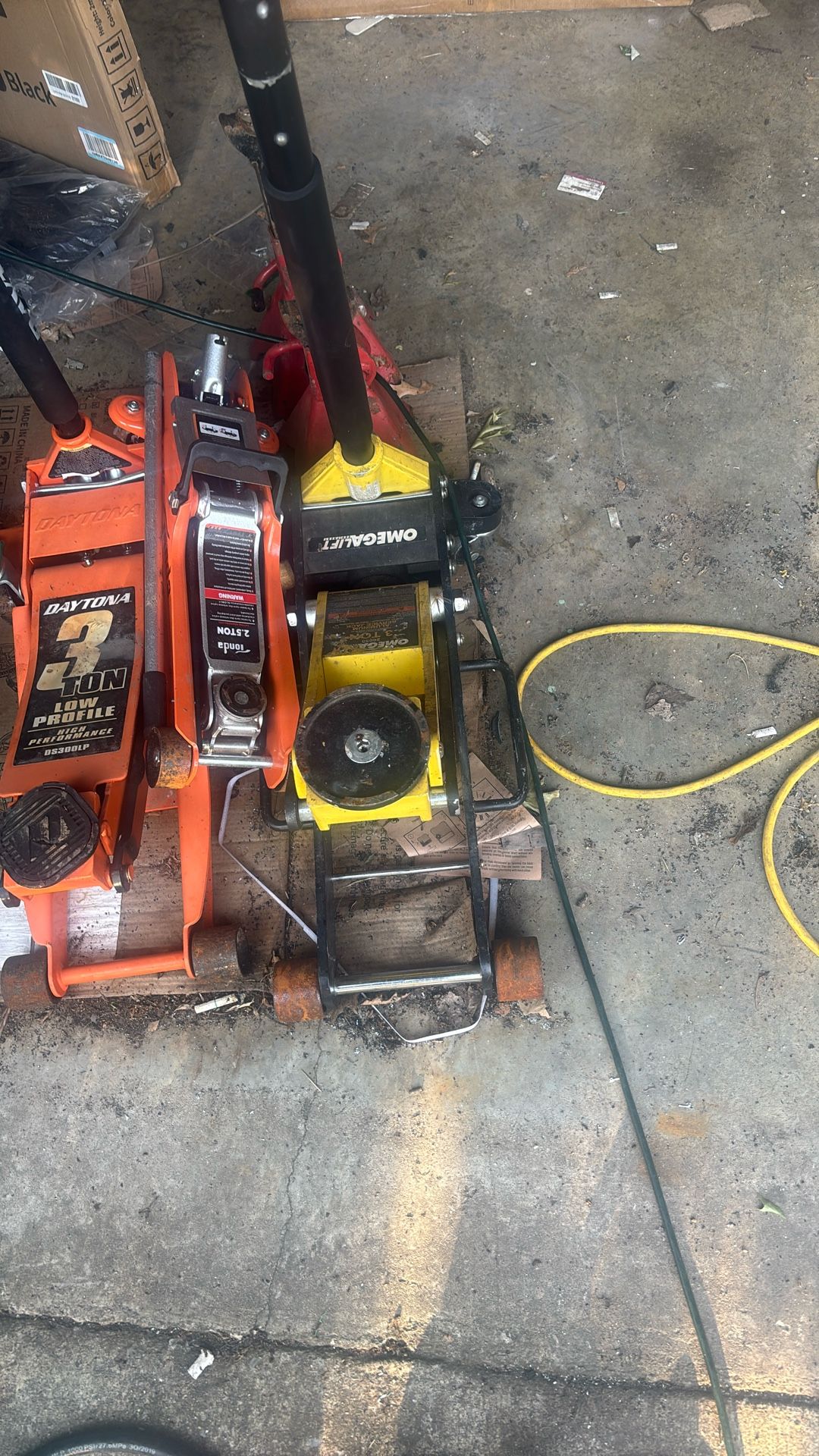 Omega 3 Ton Aluminum Floor Jack