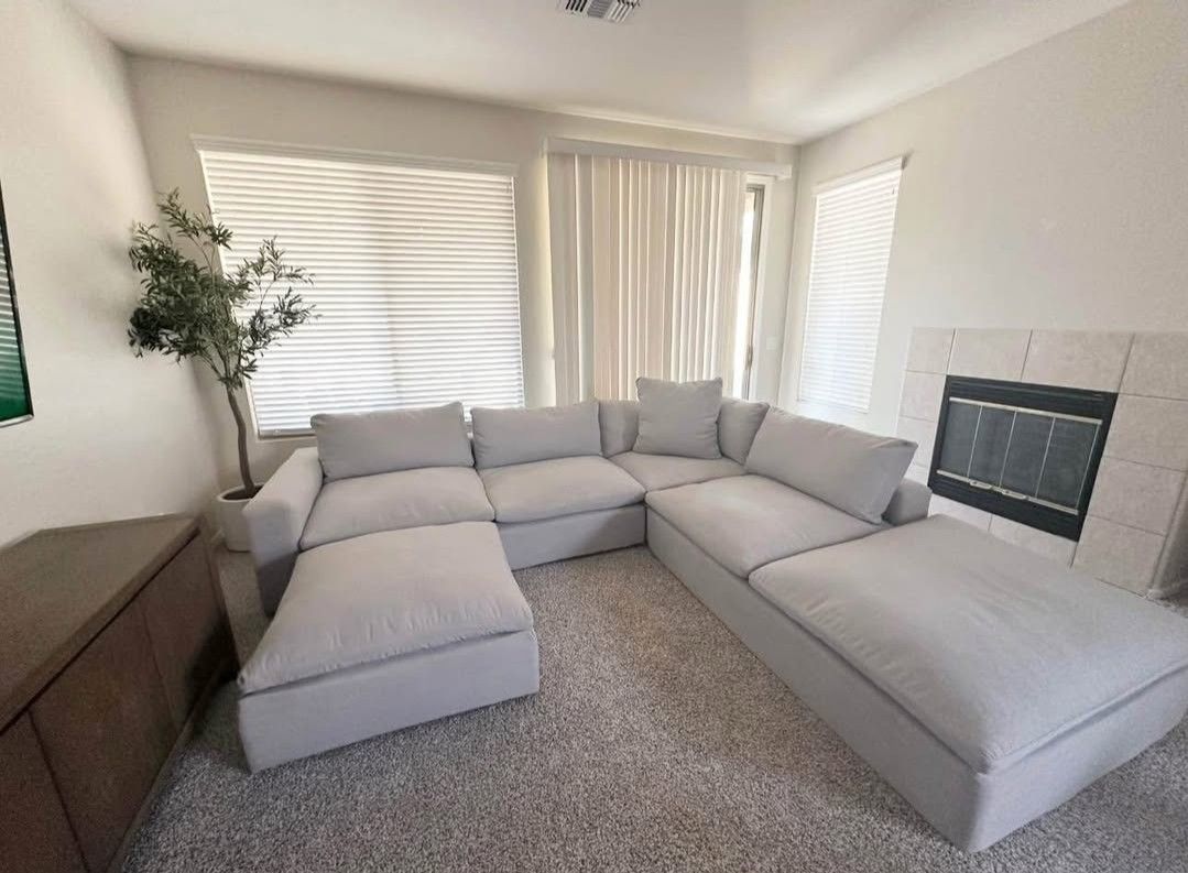 BRAND NEW LIGHT GREY MODULAR SECTIONAL SAME DAY DELIVERY 