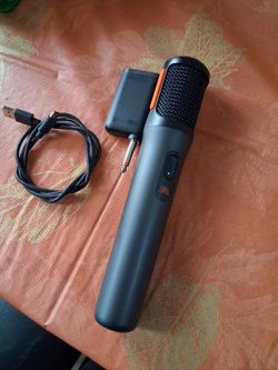 JBL Wireless Microphone with Receiver