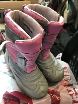 Kids boots pink grey LL bean 12