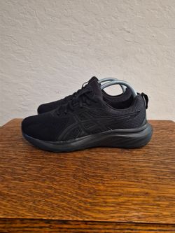 Asics Gel-Contend 9 Athletic Running Shoes
Women's Size 8.5