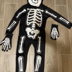 Skeleton Kids Costume Halloween 5T / Traje de Esqueleto De Niño 5T