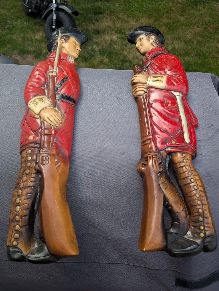 Colonial Solider Figures