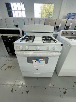 New Ge Range Gas / 1 Years Warranty
